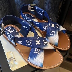 Louis Vuitton Escale summer blue sandals SIZE 37